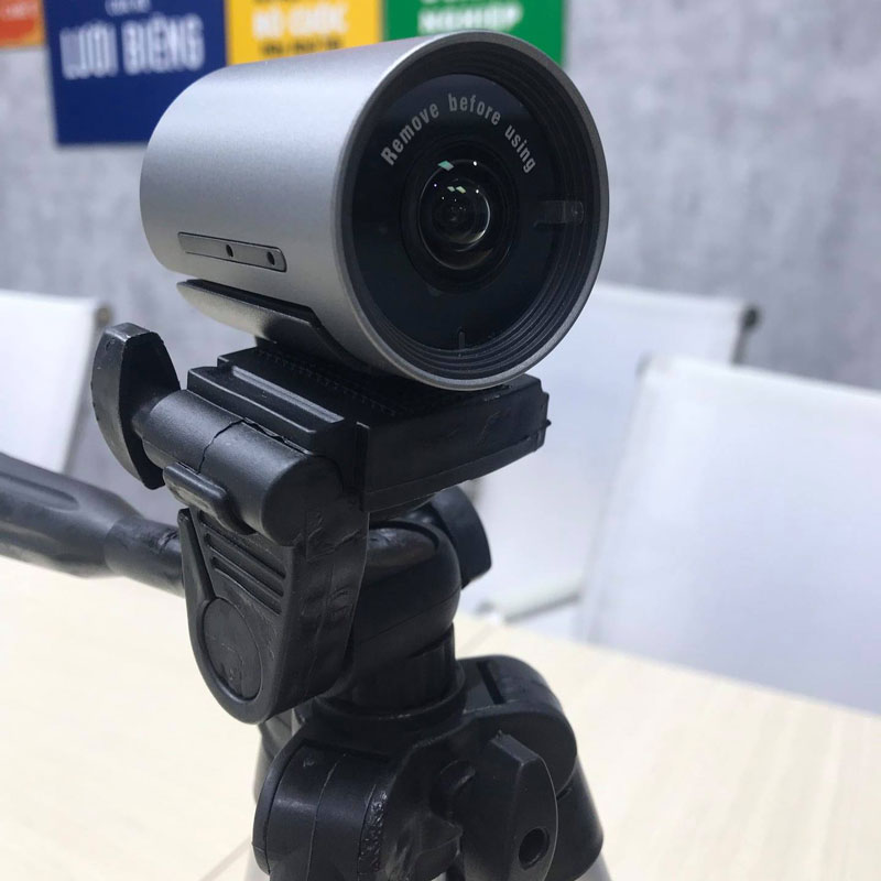 Webcam 4K độ nét cao dành cho giảng viên dạy học online