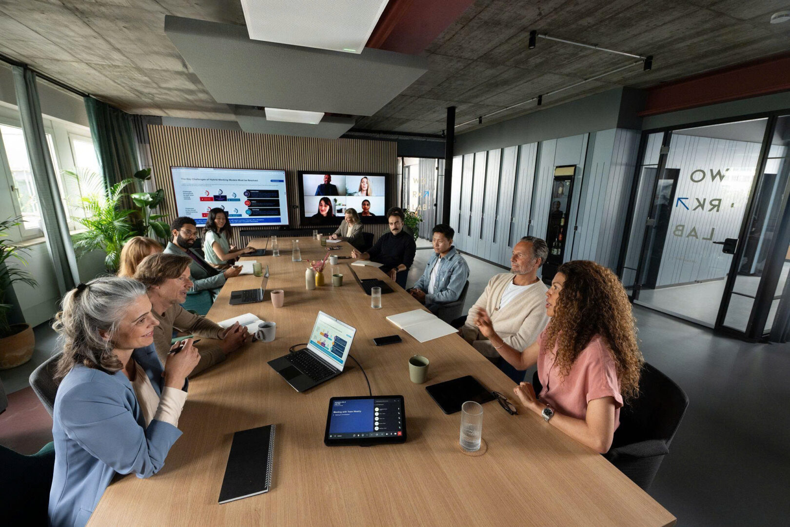 Giải pháp âm thanh hội thảo – phòng họp lớn