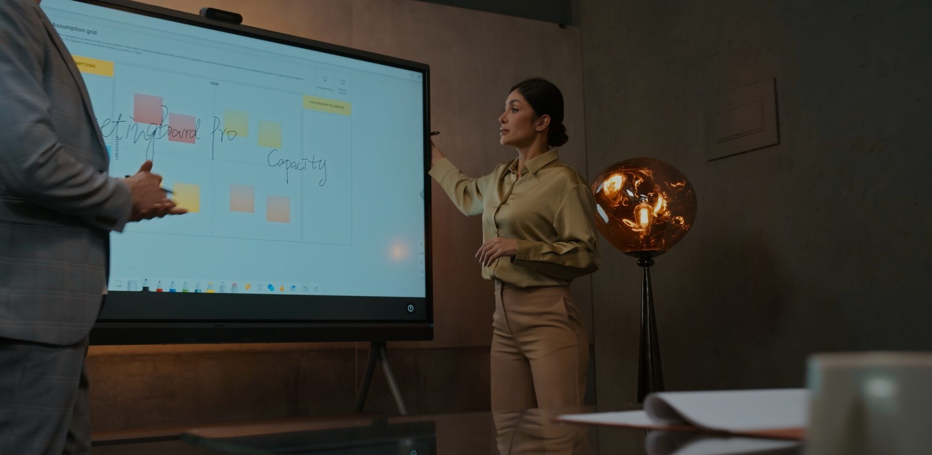 Màn hình tương tác 75 inch chất lượng giá tốt hãng Yealink