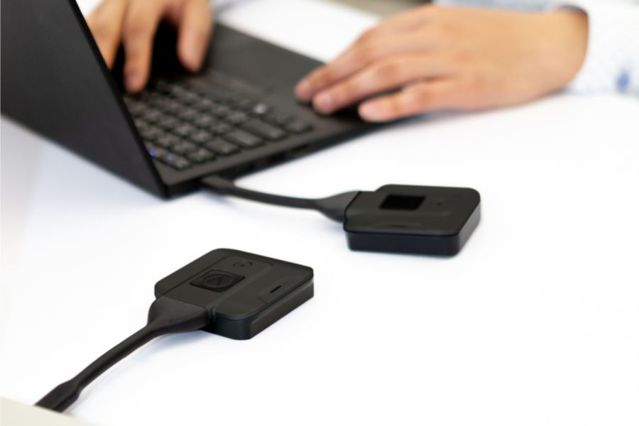 Thiết bị trình chiếu không dây Astros – Giải pháp giá rẻ, dễ sử dụng cho phòng họp hiện đại